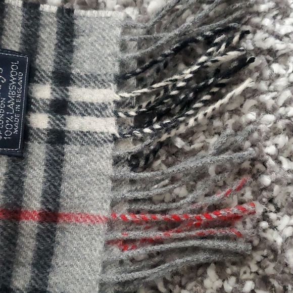 Vintage burberrys scarf - Picture 4 of 5